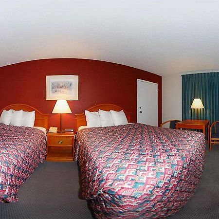 Rodeway Inn Cow Palace Lamar Bagian luar foto