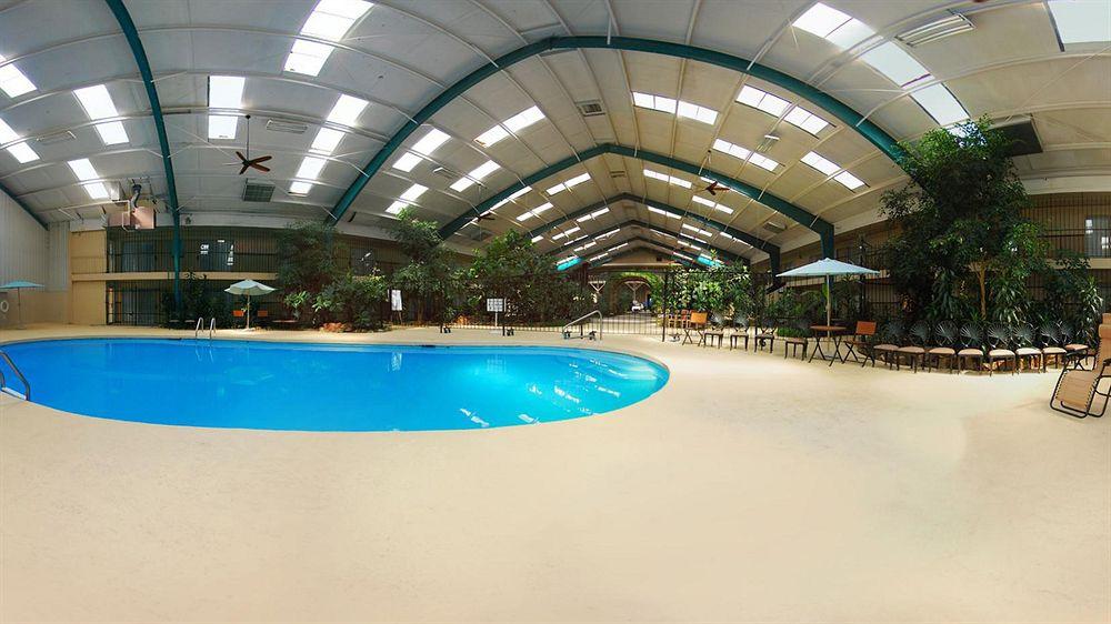 Rodeway Inn Cow Palace Lamar Bagian luar foto