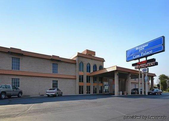Rodeway Inn Cow Palace Lamar Bagian luar foto